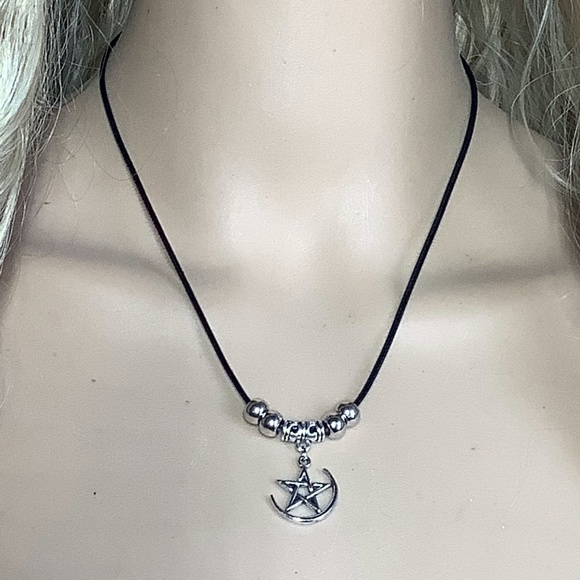 🍒 2PC PENTACLE STAR NECKLACE PENDANT EARRINGS SET WITCH BUNDLE BEADS LEATHER - Picture 9 of 12